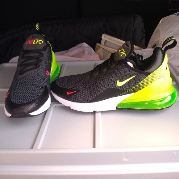 Air Max - Picture 3 of 4